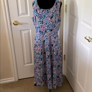 GORGEOUS TALBOTS FLORAL SLEEVELESS DRESS 12